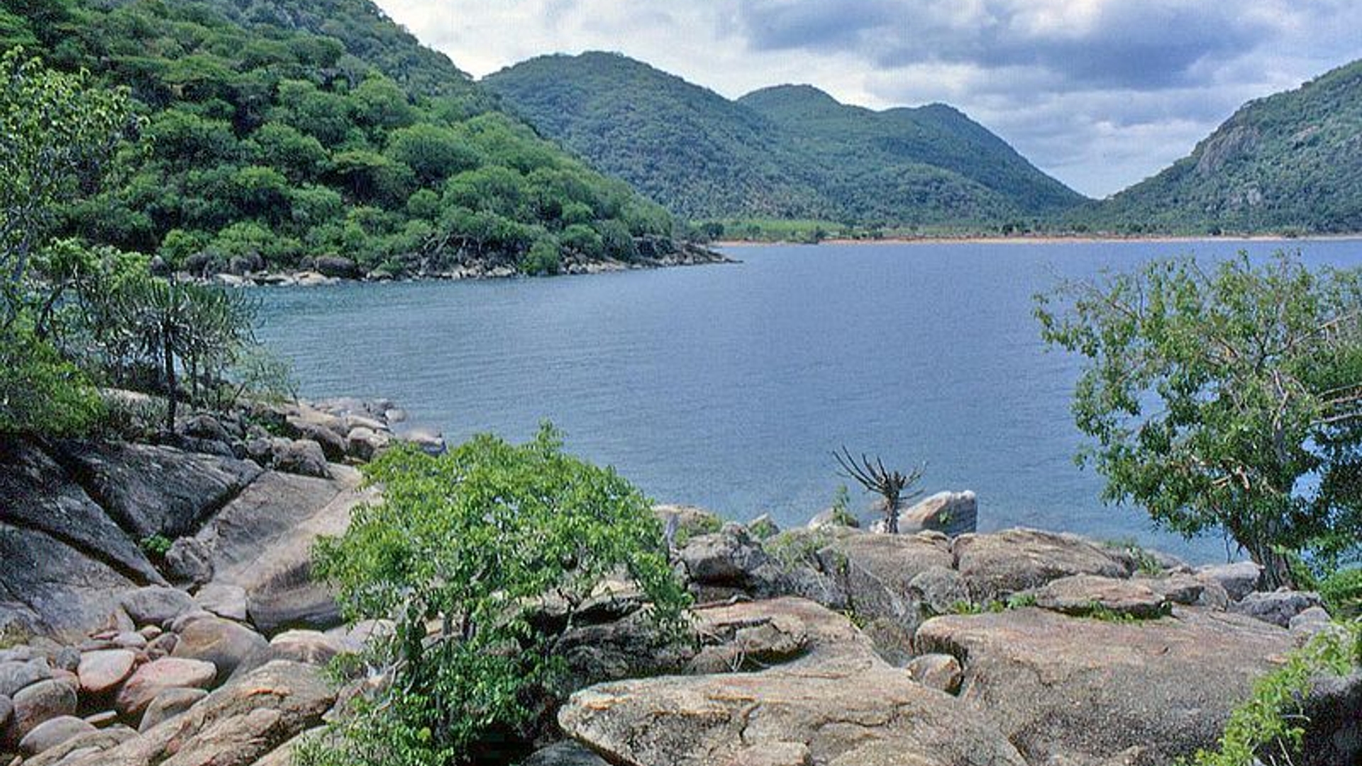 Lake_Malawi.jpg