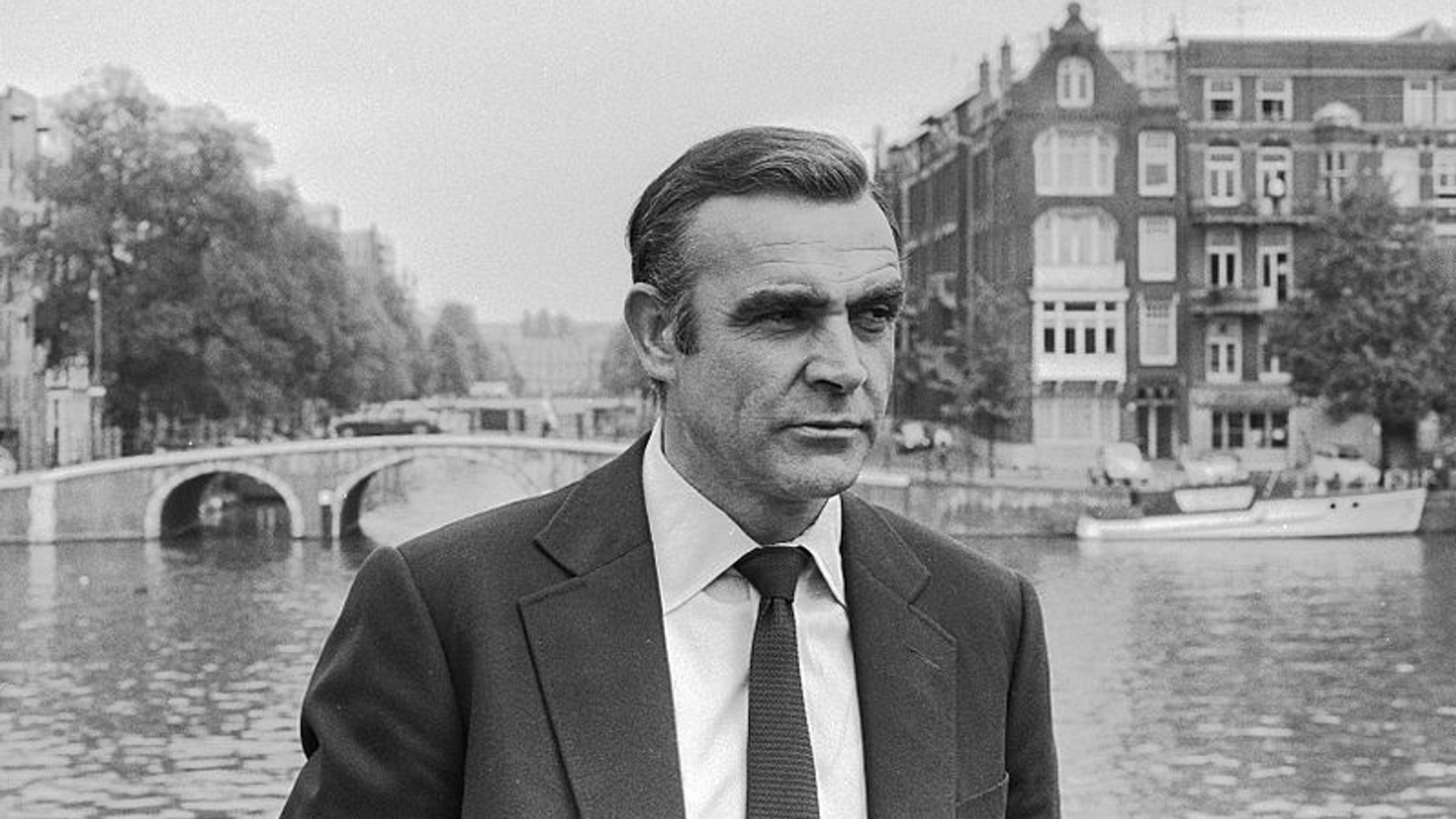 800px-Sean_Connery_1971.jpg