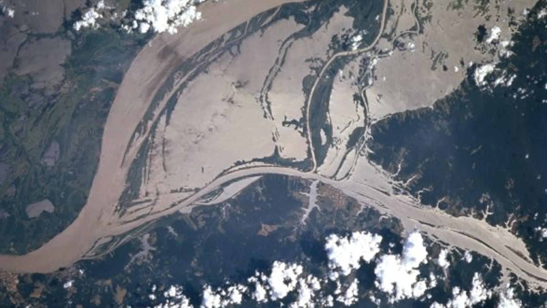 Amazon-river.jpg